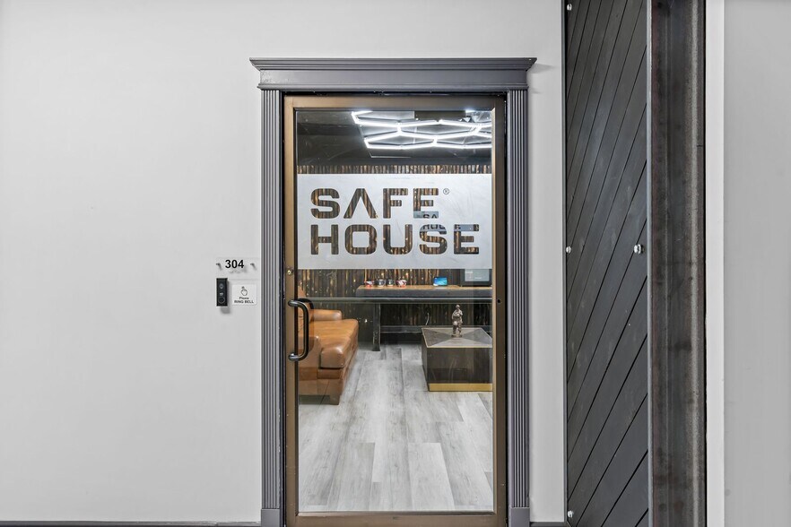 More Photos Of 2550 Washington Blvd, Ogden Office For Lease