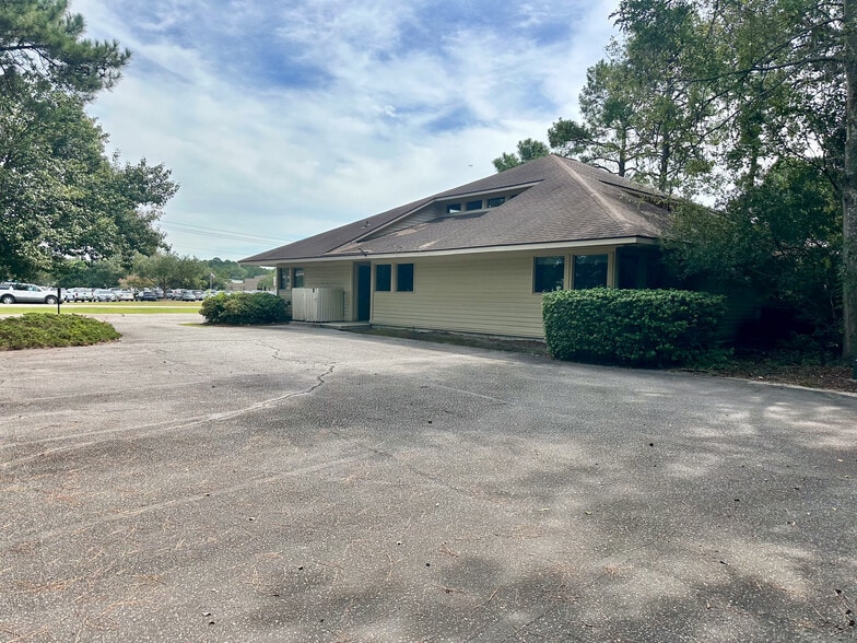 More Photos Of 8028 Myrtle Trace Dr, Conway Medical For Lease