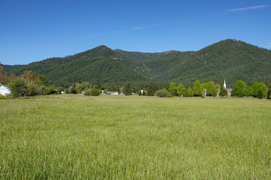More Photos Of 0 Highway 3, Etna Land For Sale