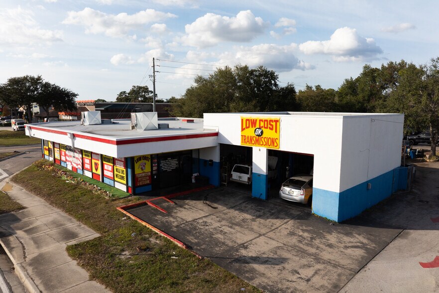 Primary Photo Of 3991 Park Blvd, Pinellas Park Auto Repair For Sale