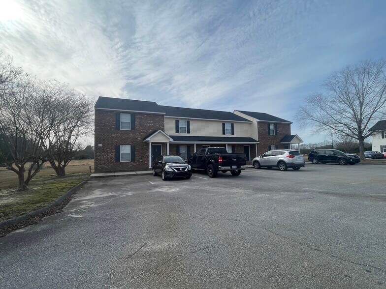 More Photos Of 601 Main St, Lillington Apartments For Sale