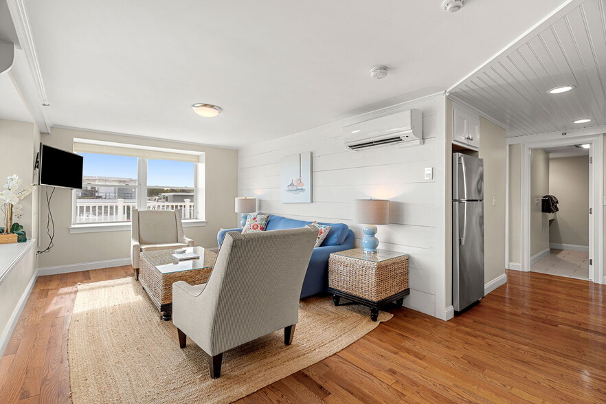 More Photos Of 175 Bridge Rd, Salisbury Hotel For Sale