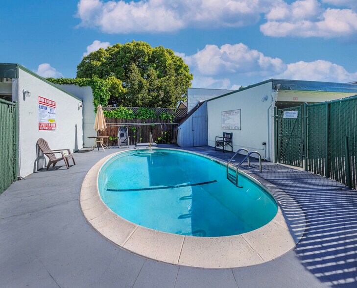 More Photos Of 106 N Bayshore Blvd, San Mateo Apartments For Sale