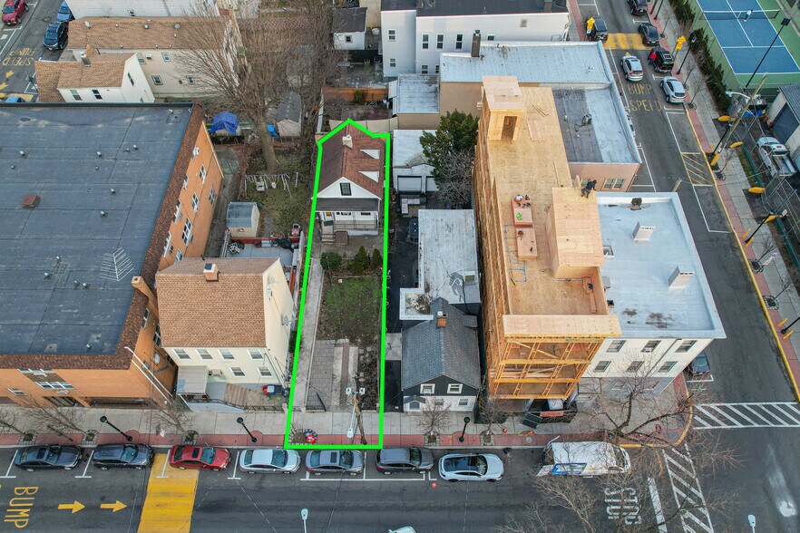More Photos Of 206 Bergenline Ave, Union City Land For Sale