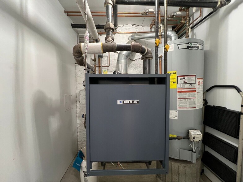 More Photos Of 2554 37th St, Astoria Apartments For Sale