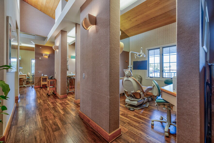 More Photos Of 16336 Whittier Blvd, Whittier Medical For Sale