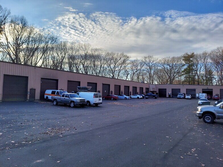 Primary Photo Of 681 John Fitch Blvd, South Windsor Flex For Lease