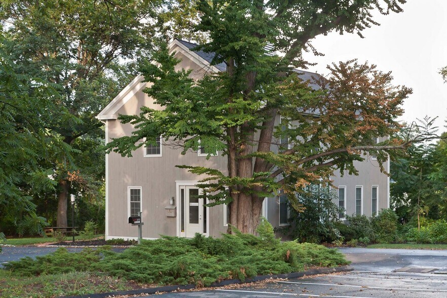 More Photos Of 5 Sylvan Rd S, Westport Office For Lease