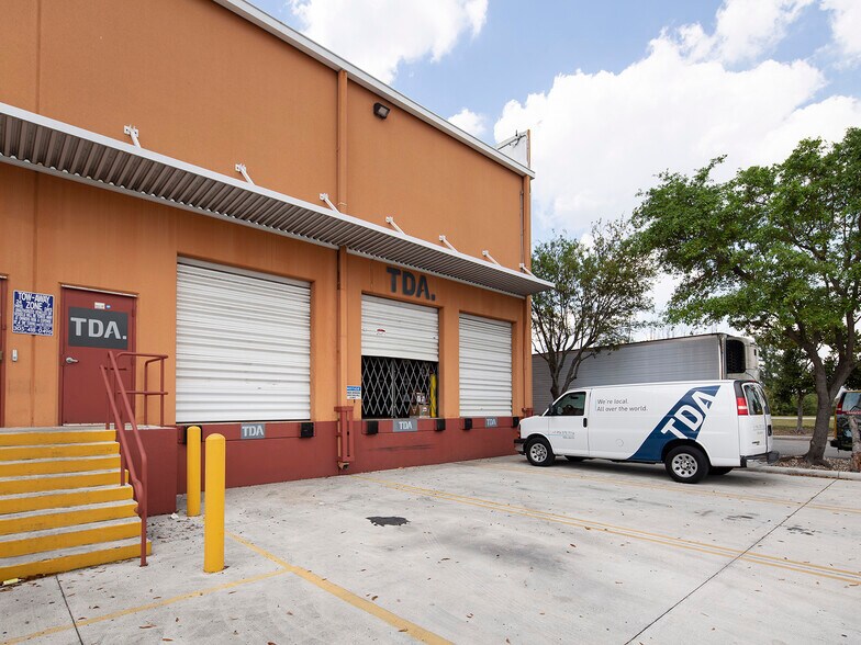 More Photos Of 3301-3389 NW 97th Ave, Miami Warehouse For Lease