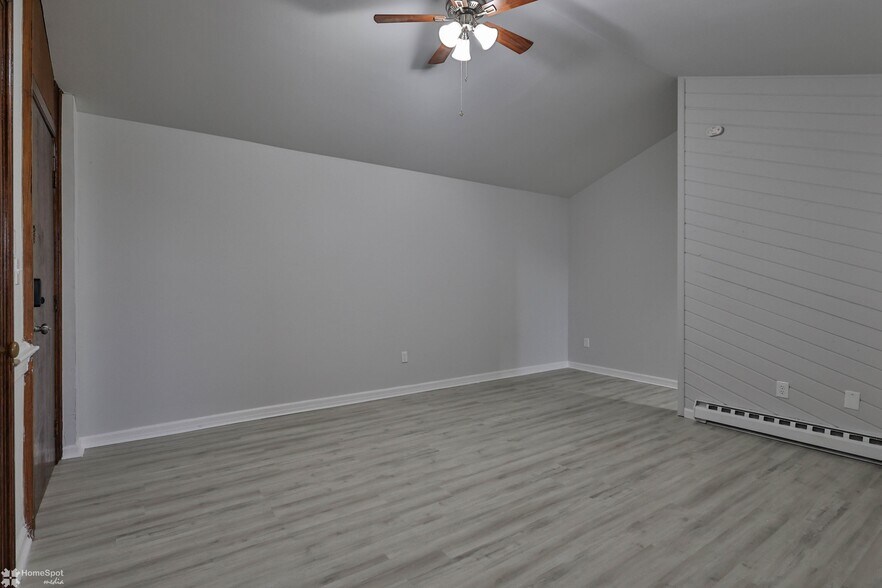 More Photos Of 353 Broad St, Emmaus Apartments For Sale