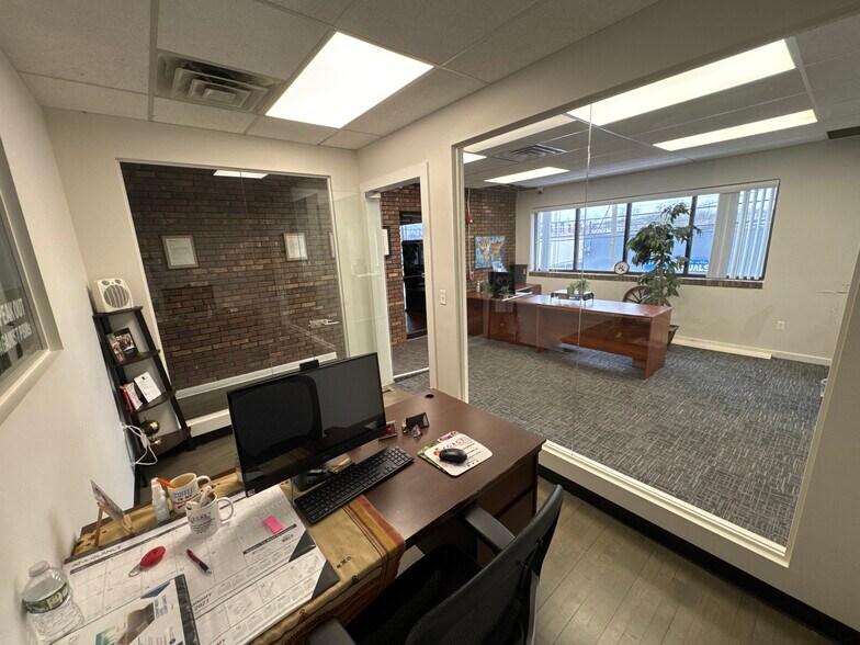 More Photos Of 255 Hudson St, Hackensack Warehouse For Lease