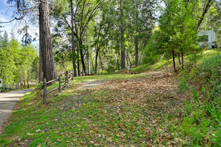 More Photos Of 245 S. Railroad Flat Rd, Rail Road Flat Manufactured Housing Mobile Home Park For Sale