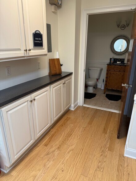 More Photos Of 4371 Charlotte Hwy, Clover Office For Sale
