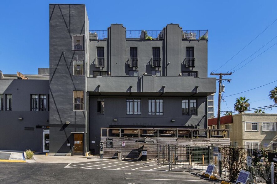 More Photos Of 631 Wilshire Blvd, Santa Monica Office For Lease