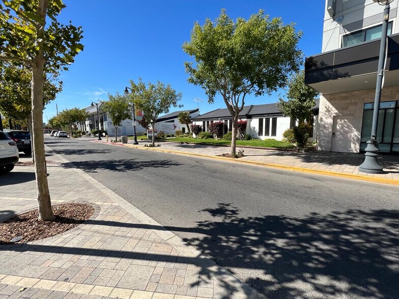 More Photos Of 867 W Lancaster Blvd, Lancaster Medical For Lease