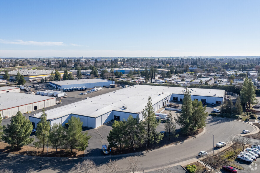 Primary Photo Of 10170 Croydon Way, Sacramento Distribution For Lease