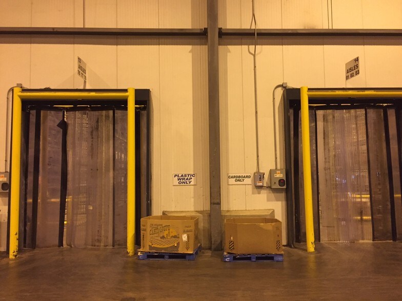 More Photos Of 2801 S Marsh Ave, Yorktown Refrigeration Cold Storage For Lease