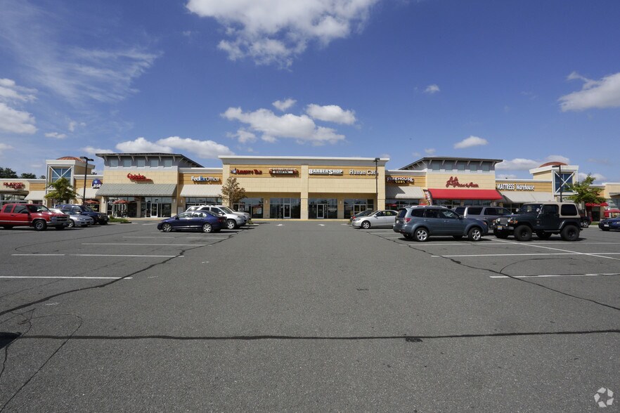 More Photos Of 9642-9800 Liberia Ave, Manassas Unknown For Lease