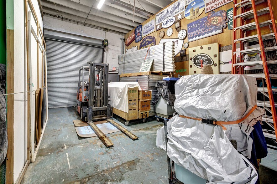 More Photos Of 15221 NE 21st Ave, Miami Warehouse For Sale