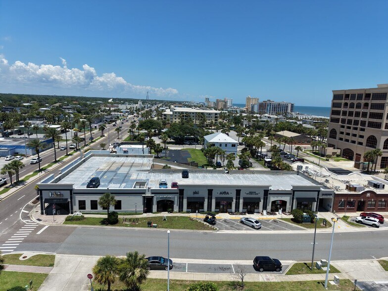 More Photos Of 311 3rd St N, Jacksonville Beach General Retail For Lease