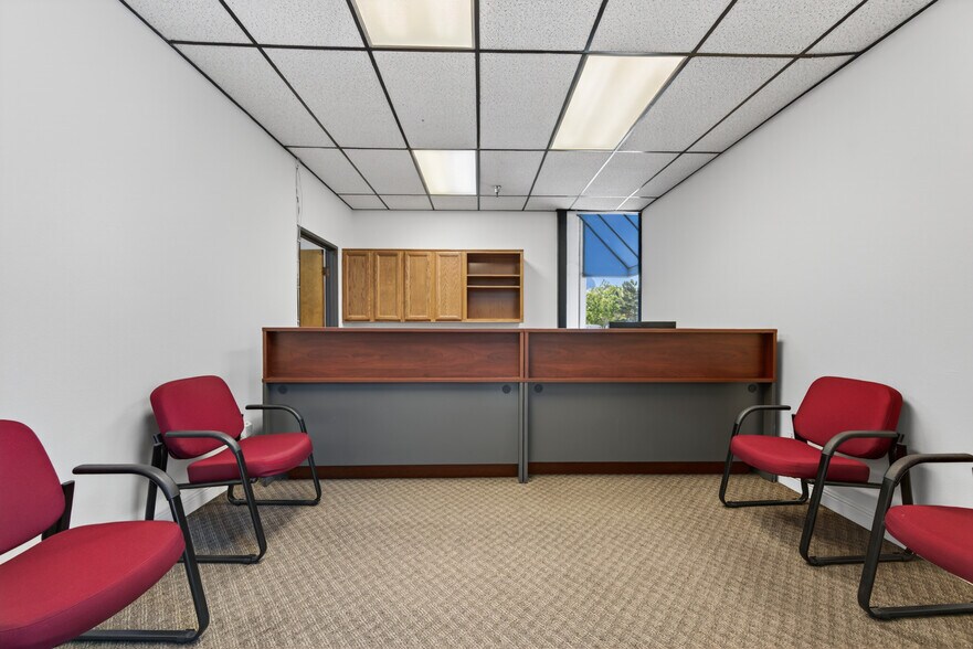 More Photos Of 4125 Market St, Ventura Light Manufacturing For Sale