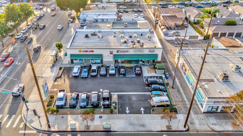 More Photos Of 401-407 N Victory Blvd, Burbank General Retail For Sale