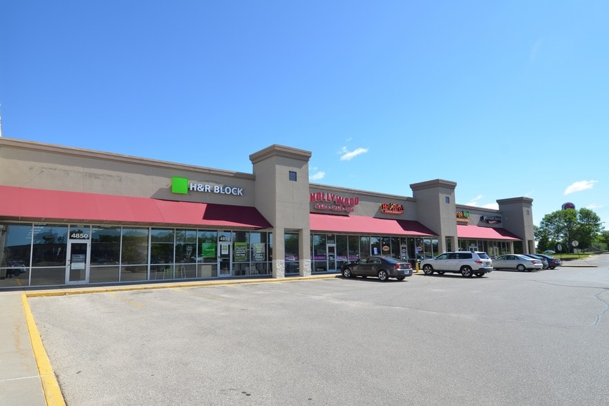 More Photos Of 4824-4870 1st Ave NE, Cedar Rapids Storefront For Lease