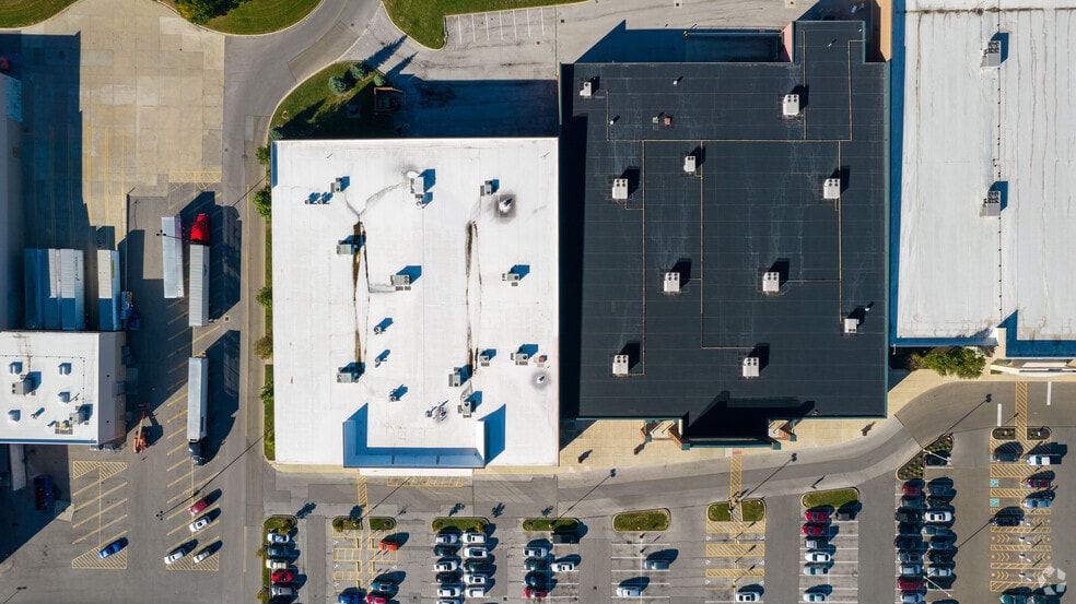 More Photos Of 1800 Tanglewood Park Blvd, Hilliard Health Club For Lease