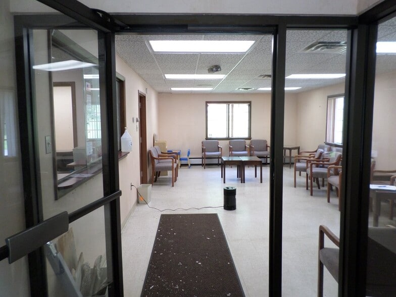 More Photos Of 1240 State Route 307, Lake Winola Office For Sale