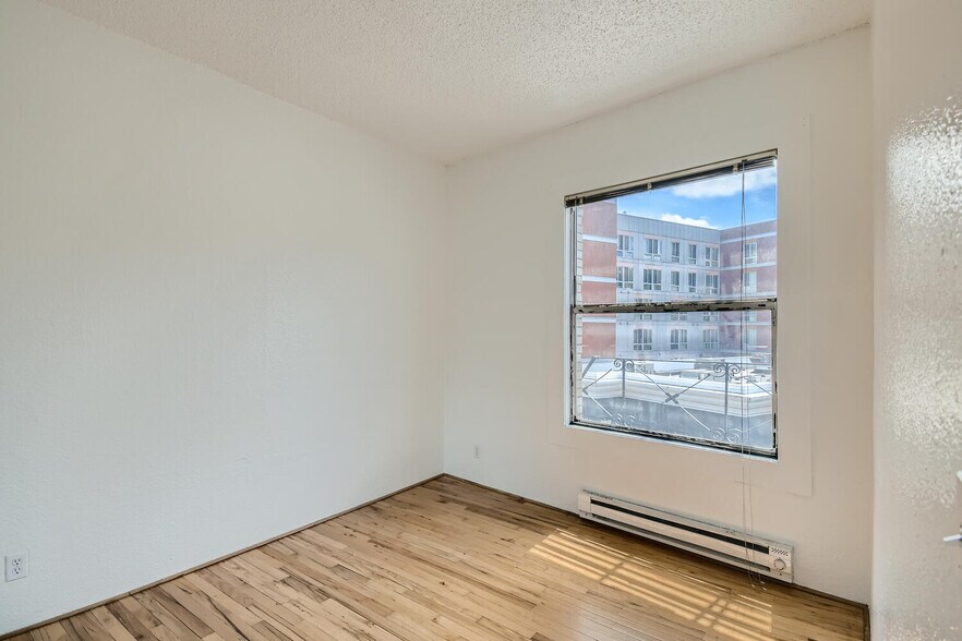 More Photos Of 1951-1967 NW Burnside St, Portland Apartments For Sale