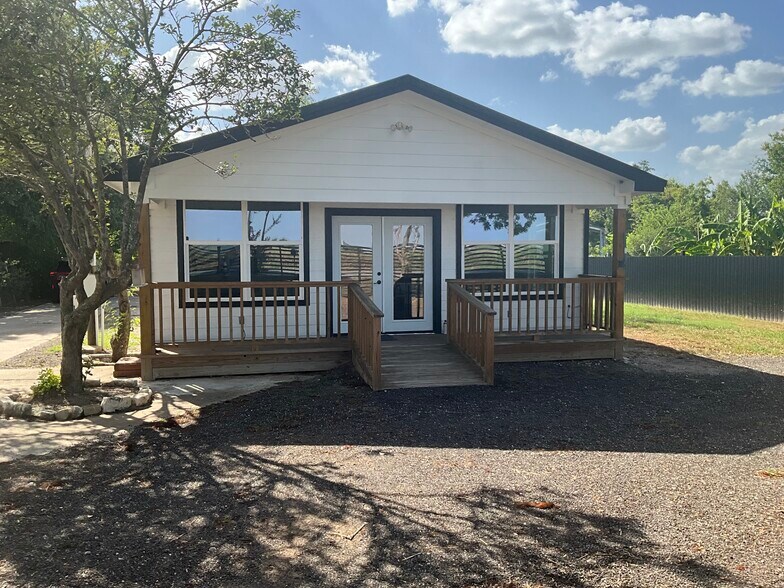 More Photos Of 21095 FM 362 Rd, Waller Flex For Sale