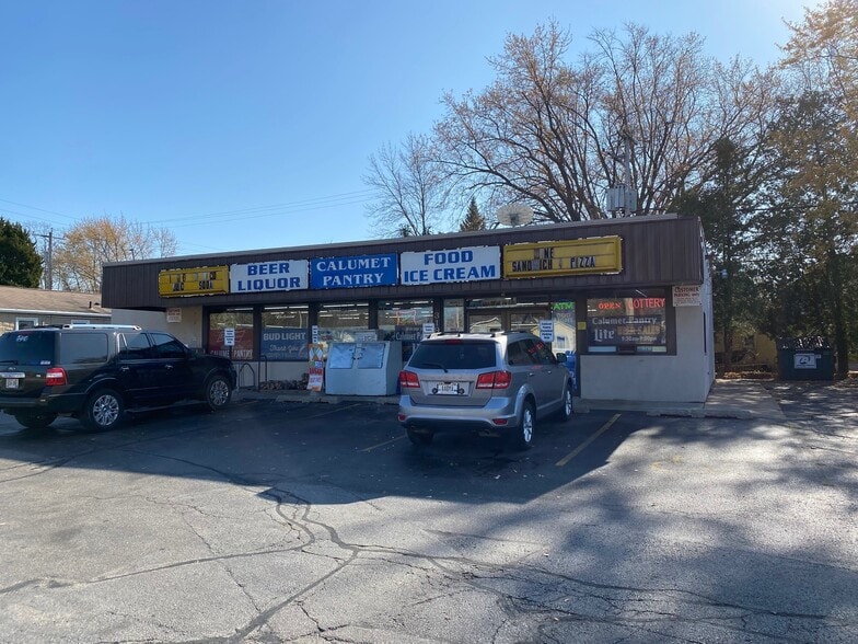 More Photos Of 313 E Calumet St, Appleton Freestanding For Lease