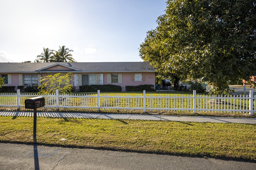 More Photos Of 2651 SE 2nd St, Boynton Beach Apartments For Sale