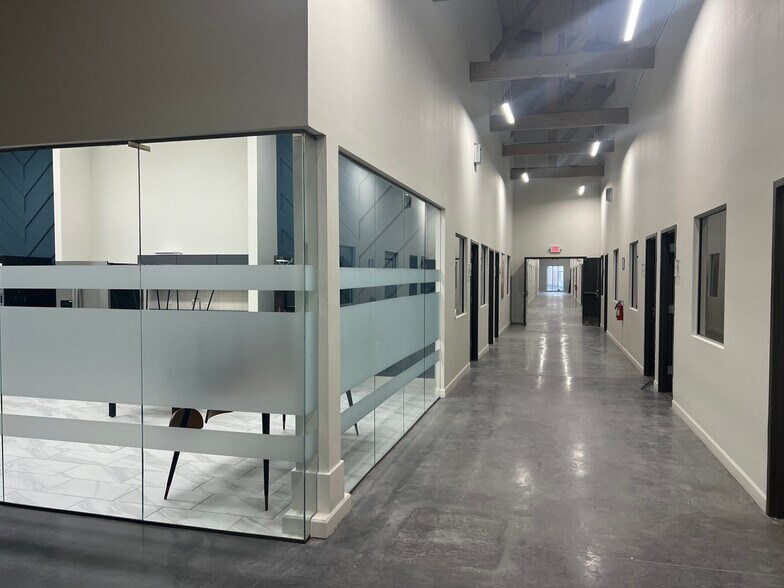 More Photos Of 1701 & 1801 Bassett Ave, El Paso Coworking Space
