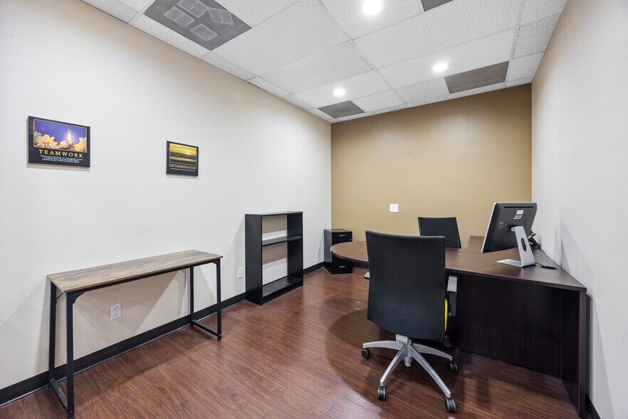 More Photos Of 23275 South Pointe Dr, Laguna Hills Office For Sale