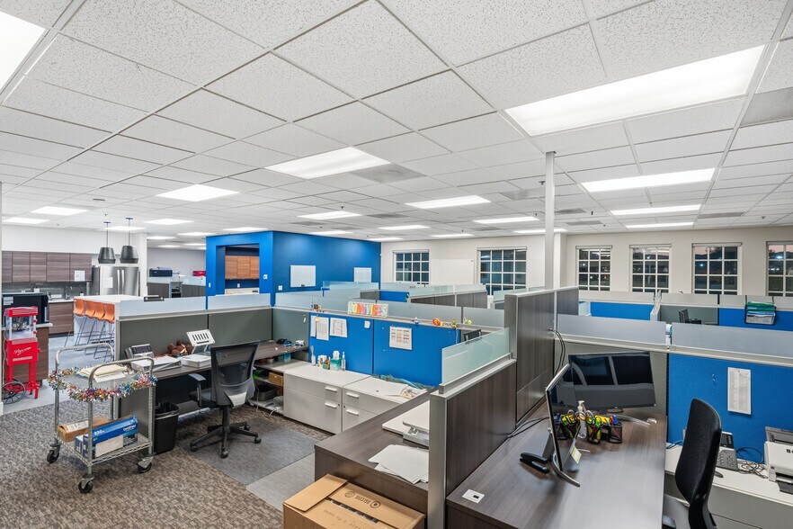 More Photos Of 3087 E Warm Springs Rd, Las Vegas Office For Sale