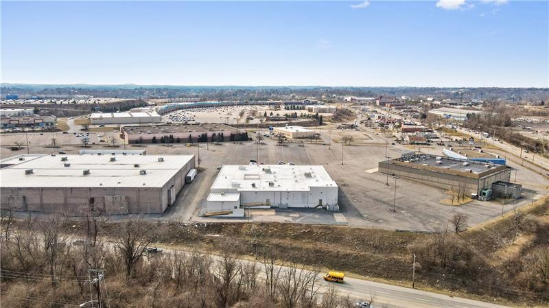 More Photos Of 7025 Clairton Rd, West Mifflin Flex For Lease