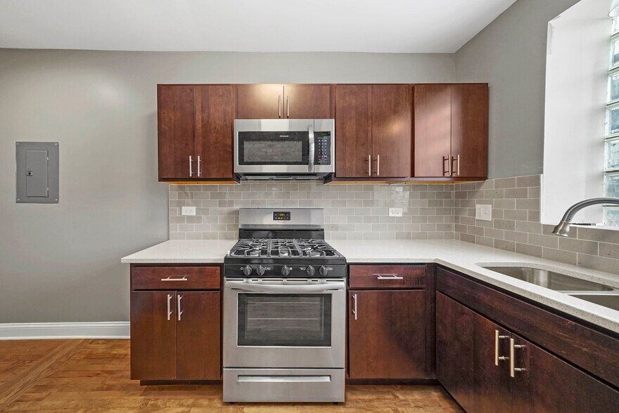 More Photos Of 1619 E 70th St, Chicago Apartments For Sale