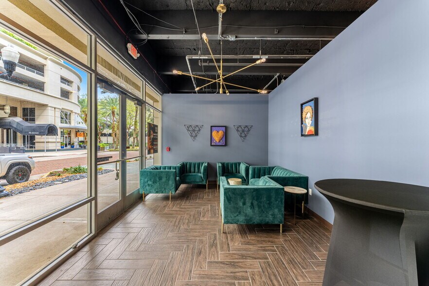 More Photos Of 101 S Eola Dr, Orlando Apartments For Sale