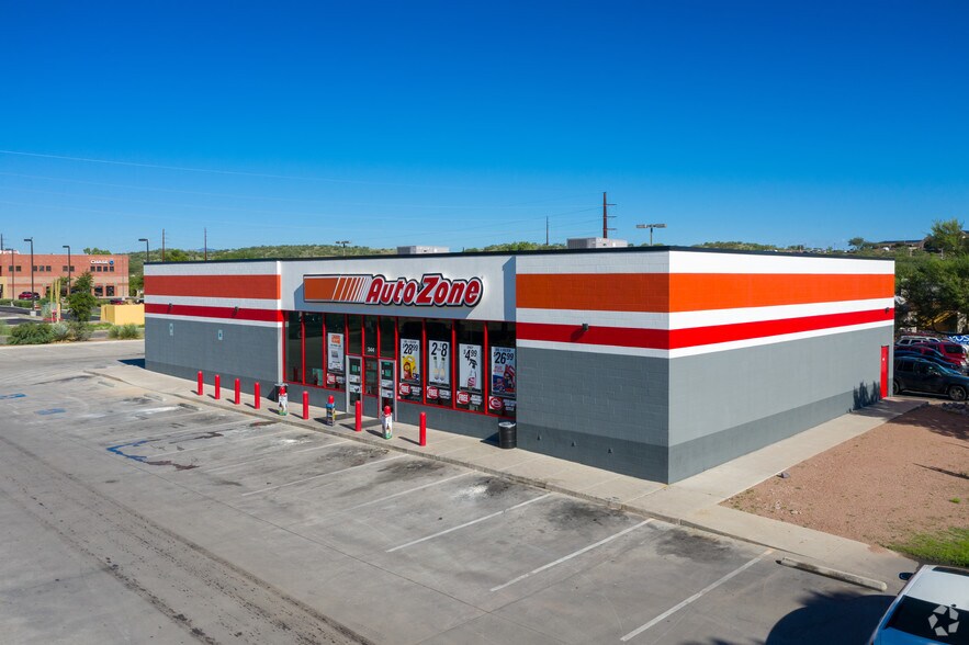 More Photos Of 254-300 W Mariposa Rd, Nogales Storefront For Lease