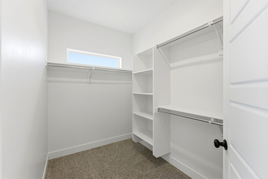 More Photos Of 132-144 E Chambord Ct, Sandy Apartments For Sale