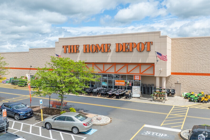 Primary Photo Of , Lansdale General Retail For Sale
