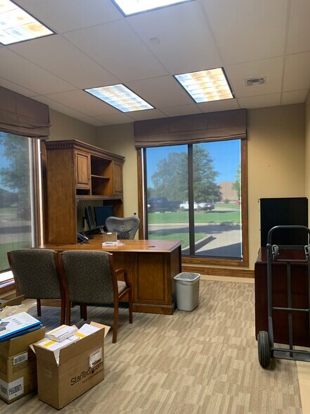 More Photos Of 3851 S 103rd East Ave, Tulsa Office For Sale