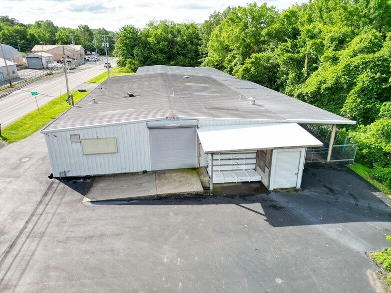 More Photos Of 1094 N Main St, Ashland City Light Manufacturing For Sale