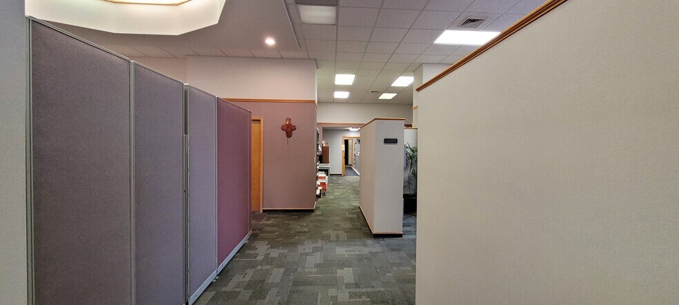 More Photos Of 100 Park Dr S, Great Falls Office For Lease