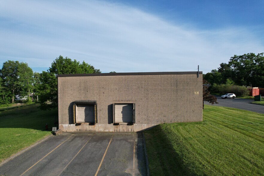 More Photos Of 297 Hartford Tpke, Shrewsbury Industrial For Lease