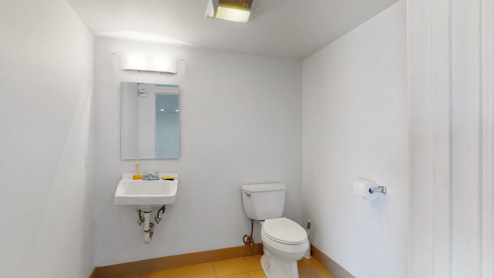 More Photos Of 1250 Missouri St, San Francisco Light Distribution For Lease