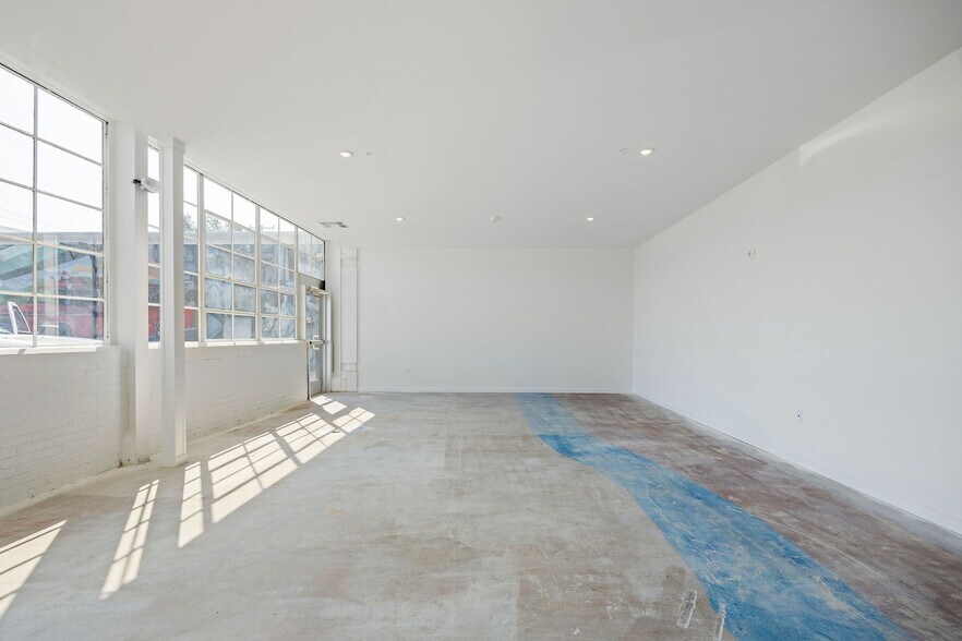 More Photos Of 1716 Summit Ave, Richmond Apartments For Sale