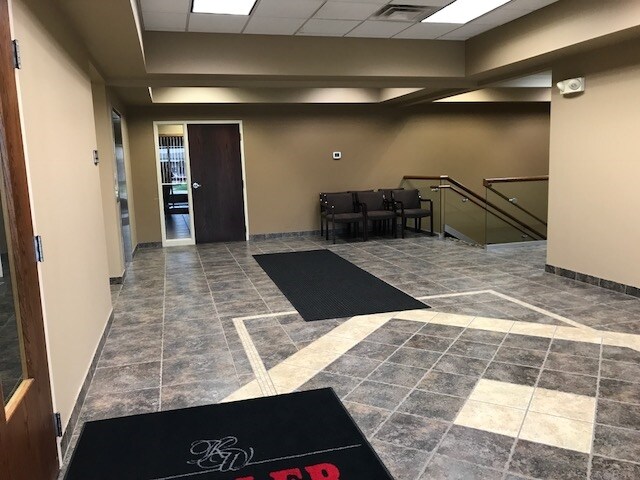 More Photos Of 2765 Commerce Dr NW, Rochester Office For Lease