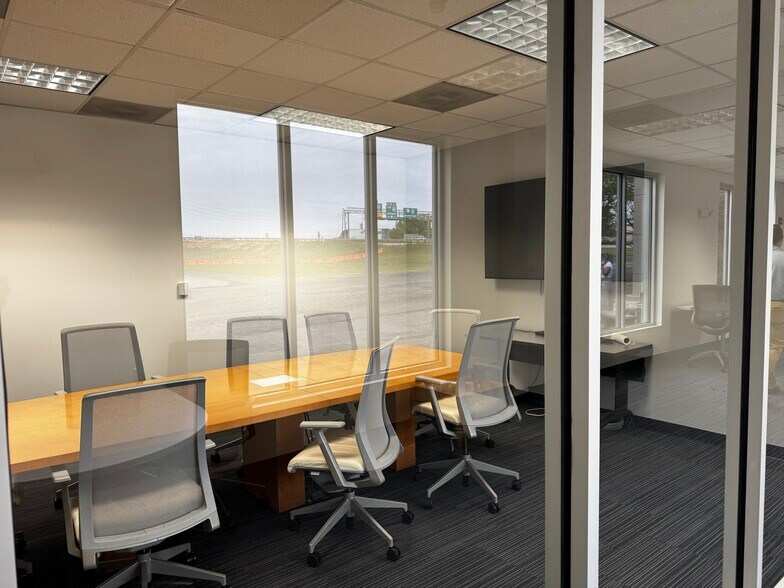 More Photos Of 1628 Browning Rd, Columbia Loft Creative Space For Lease